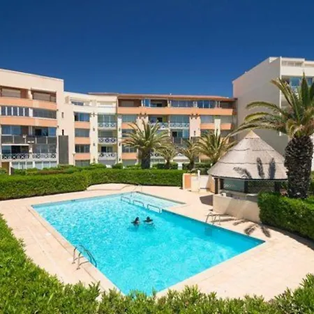 Apartment With Swimming Pool Near The Sea Apartment