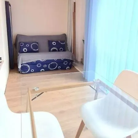 Apartment With Swimming Pool Near The Sea * Agde